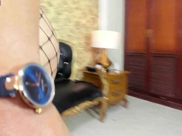 QueenofFirex's BongaCams show and profile