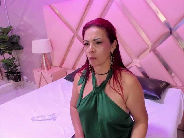 QueenofFirex's BongaCams show and profile