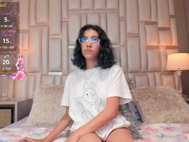 VioletaLane's BongaCams show and profile