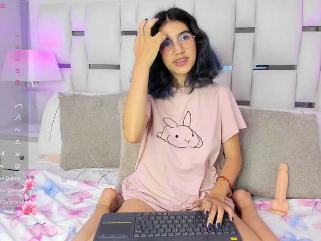 VioletaLane live cam on BongaCams