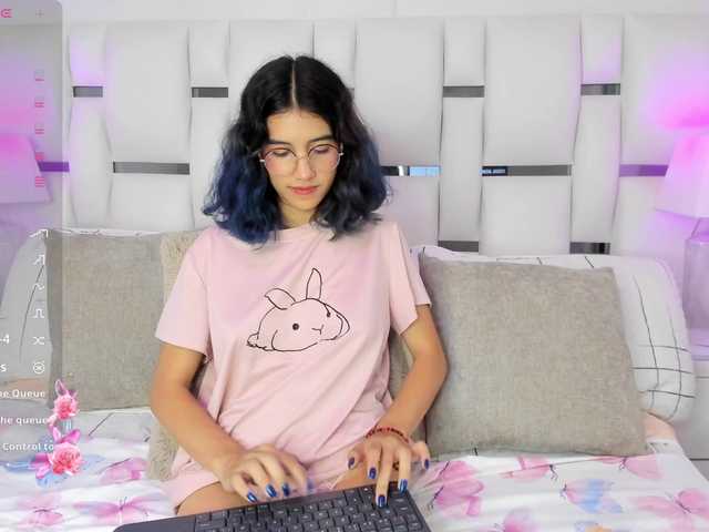 VioletaLane live cam on BongaCams