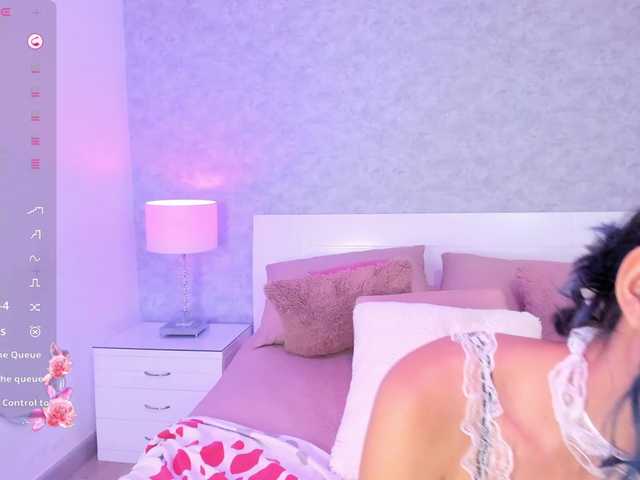  VioletaLane chat room