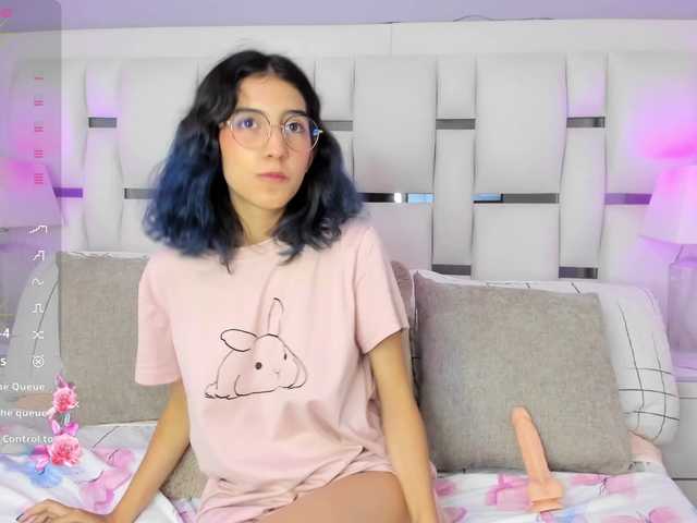 VioletaLane live cam on BongaCams