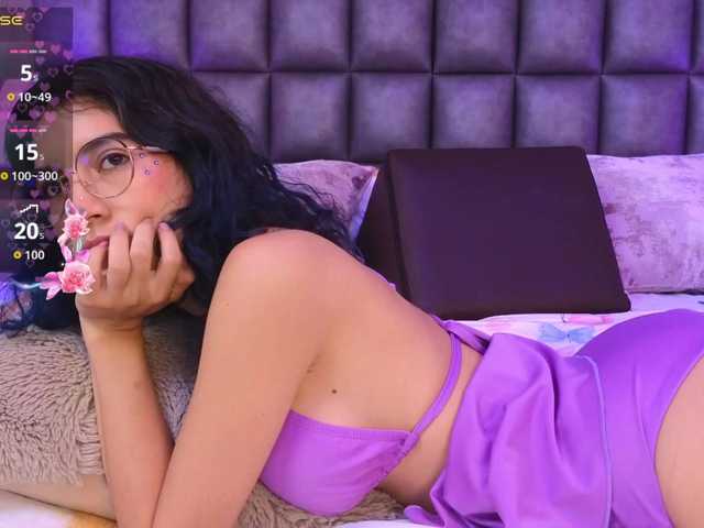  VioletaLane chat room