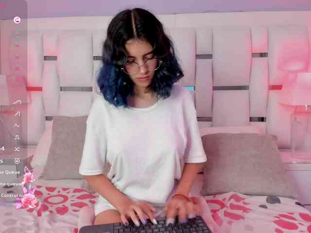 Model: VioletaLane