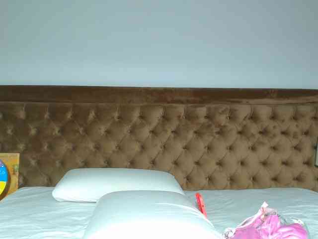 aylinhoney webcam