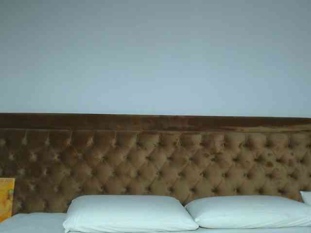 aylinhoney webcam