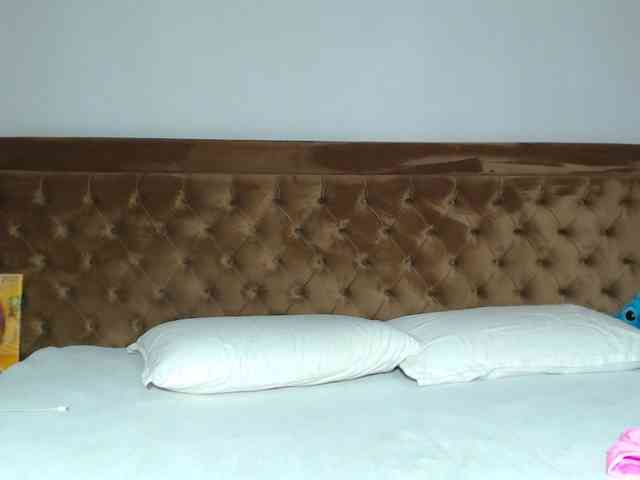 aylinhoney webcam