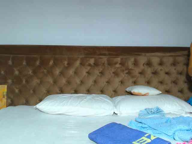 aylinhoney webcam