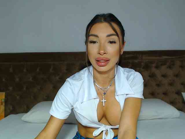 aylinhoney webcam