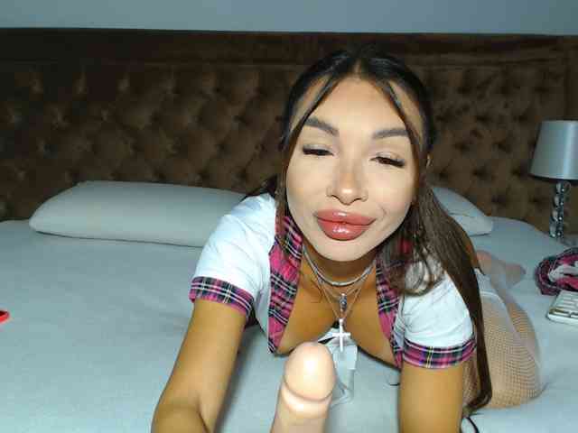 aylinhoney webcam