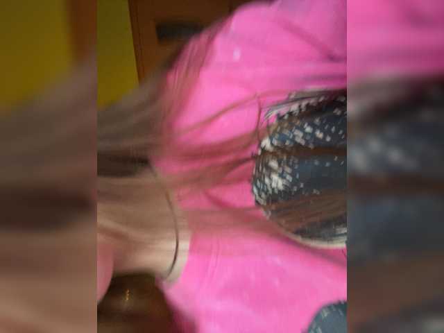 LazyLunas live cam on BongaCams