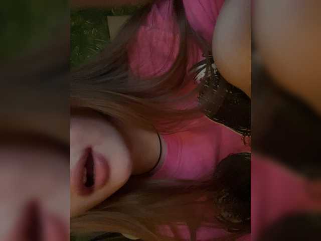 LazyLunas live cam on BongaCams