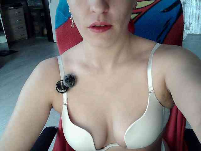 SandrsMuy webcam