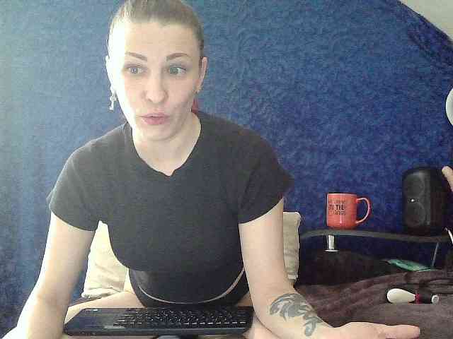 SandrsMuy webcam