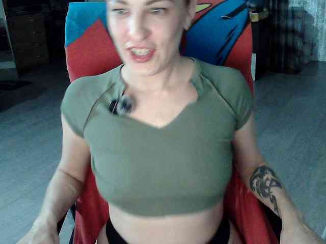 SandrsMuy webcam