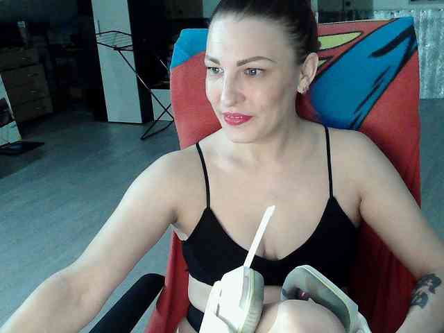 SandrsMuy webcam