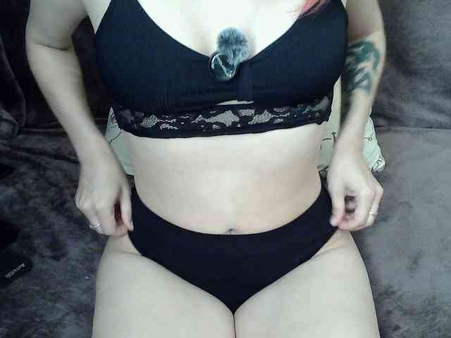 SandrsMuy webcam