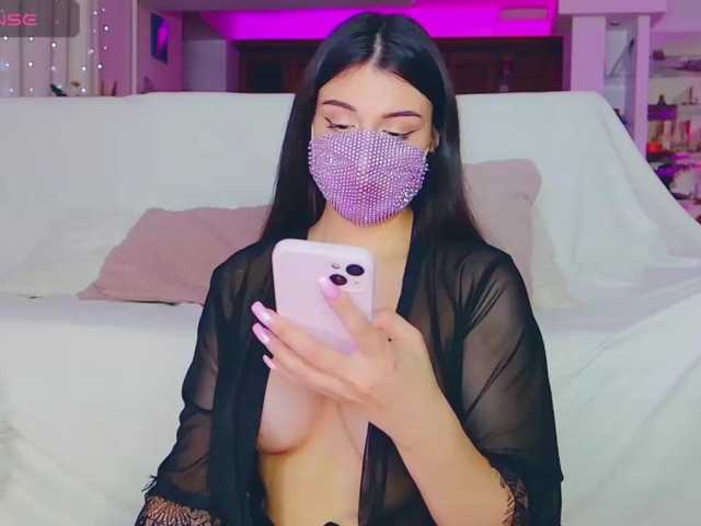 Sabenna, live now on BongaCams