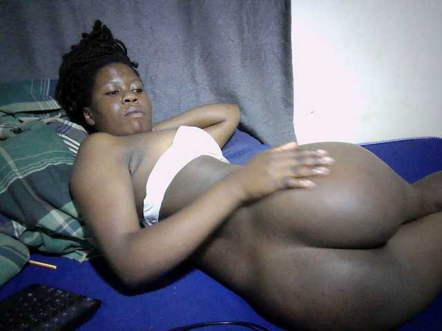 Cute-mellanin's BongaCams show and profile