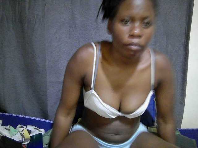 Cute-mellanin's BongaCams show and profile