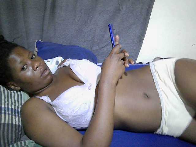 Cute-mellanin's BongaCams show and profile