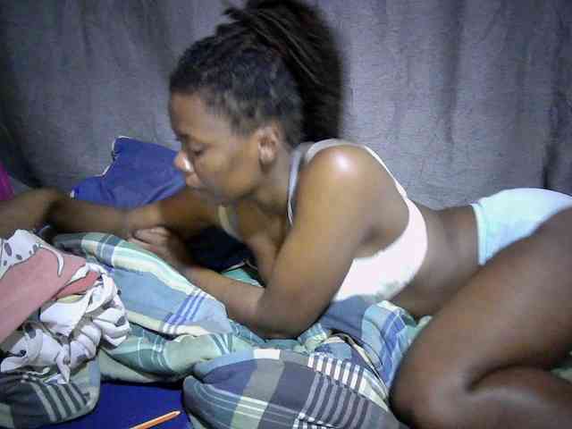 Cute-mellanin webcam