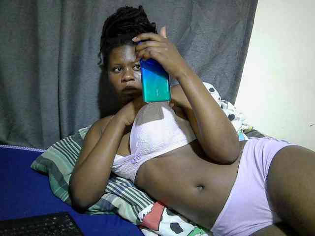 Cute-mellanin webcam