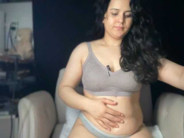ema-love live cam on BongaCams