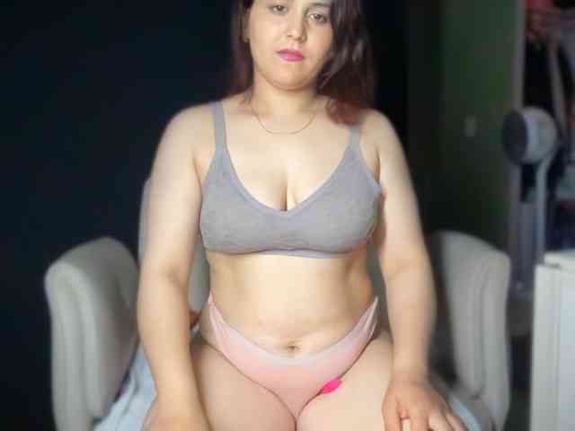 ema-love webcam