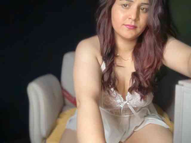ema-love webcam