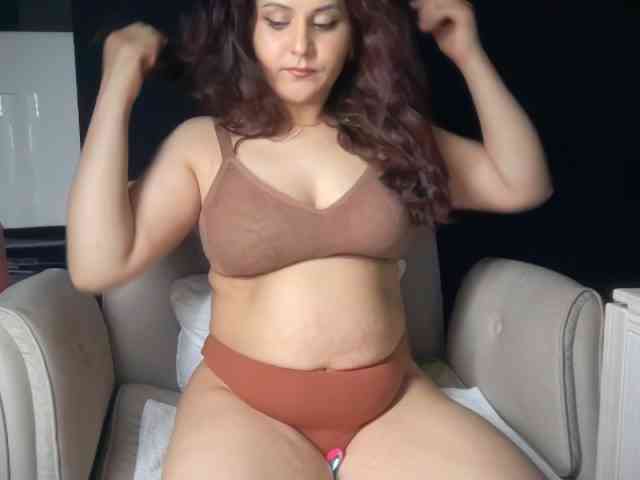 ema-love webcam
