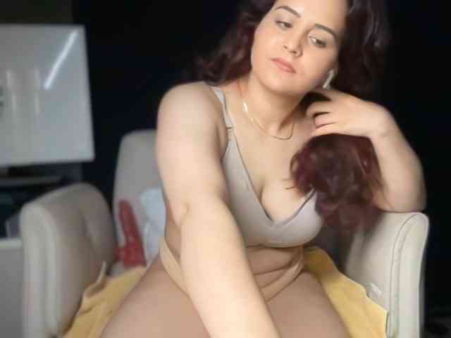 ema-love webcam