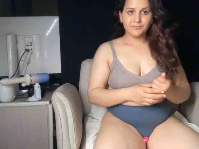 ema-love webcam