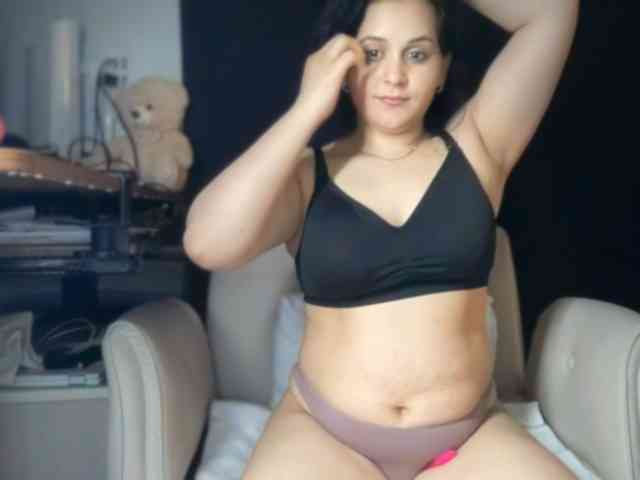 ema-love webcam