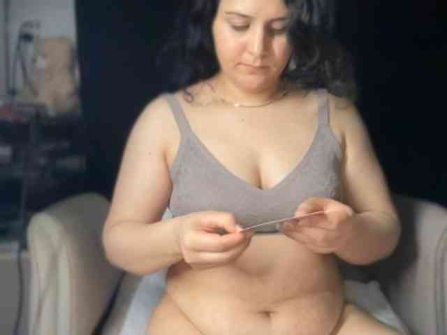ema-love webcam
