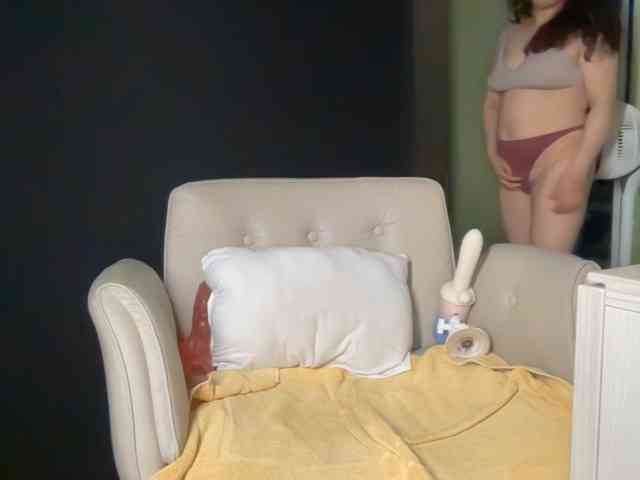 ema-love webcam