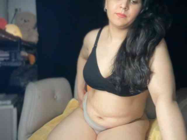 ema-love webcam