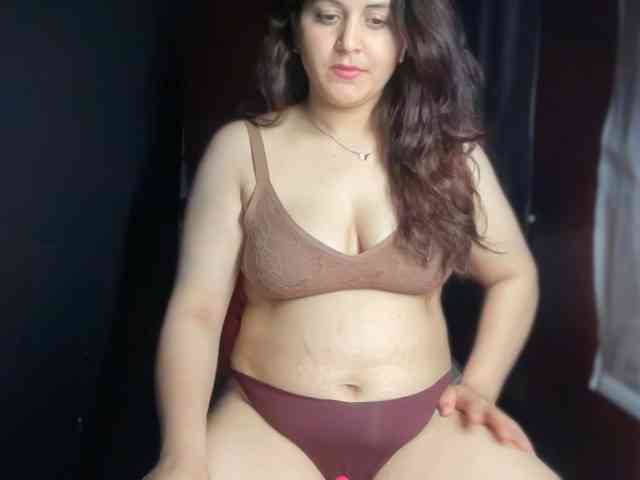 ema-love webcam