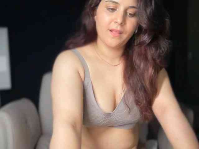 ema-love webcam