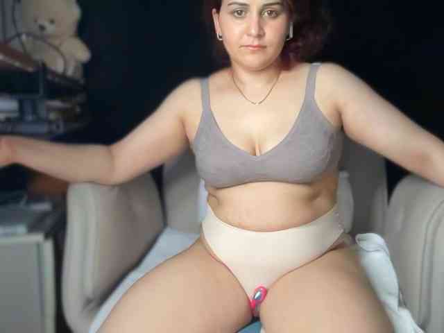 ema-love webcam