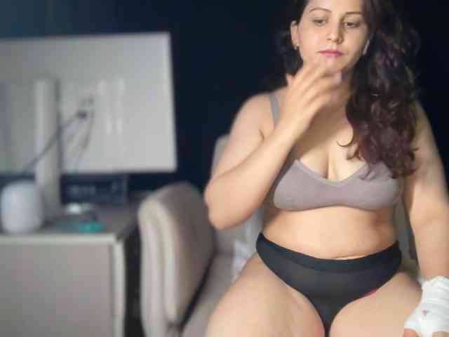 ema-love webcam