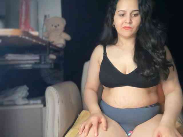ema-love webcam