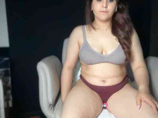 ema-love webcam