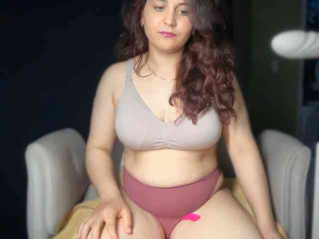 ema-love webcam