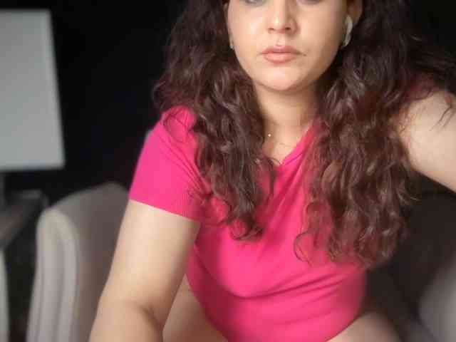 ema-love webcam