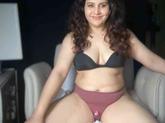 ema-love webcam
