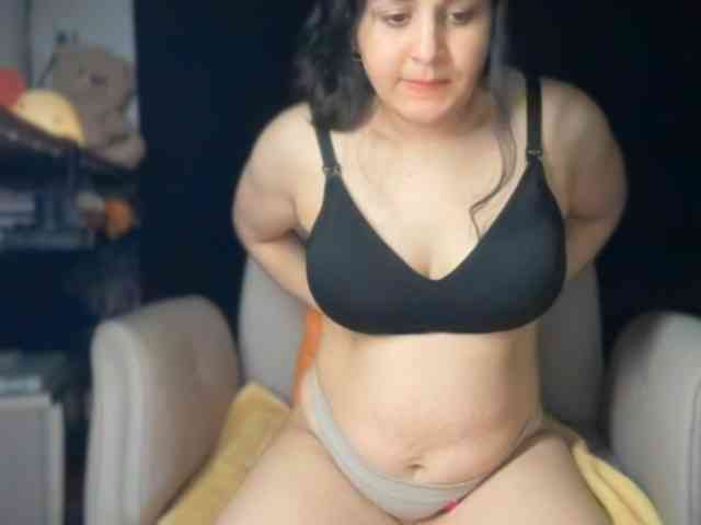 ema-love webcam