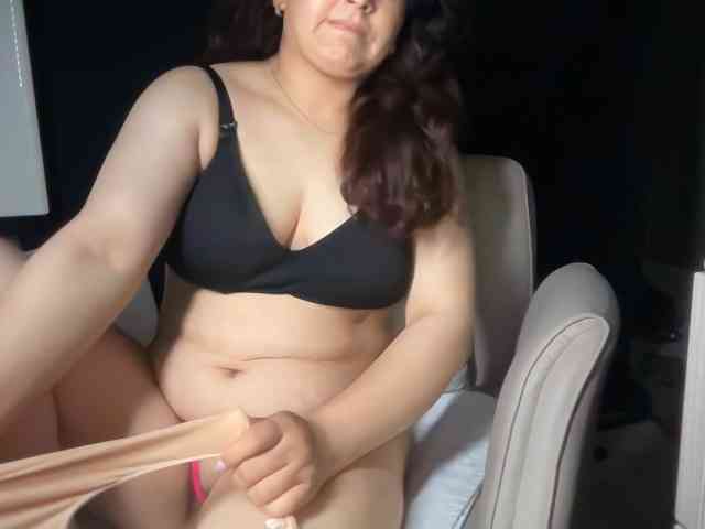 ema-love webcam