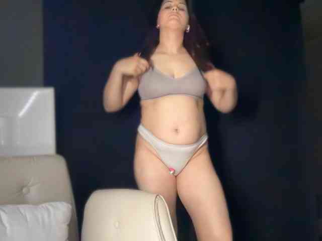 ema-love webcam